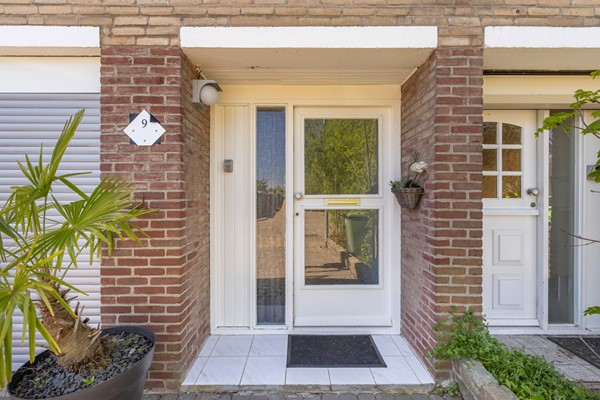 Foto - Te koop: Drive-in woning in Fijnaart!